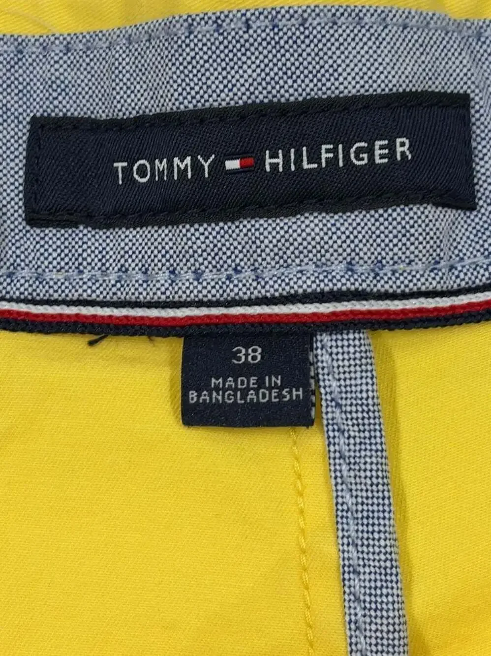 Tommy Hilfiger Men's Classic Fit Yellow Cotton Chino Shorts Size 38